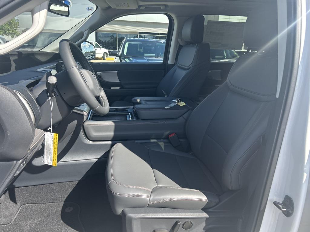 new 2025 Ford Expedition Max car, priced at $69,725