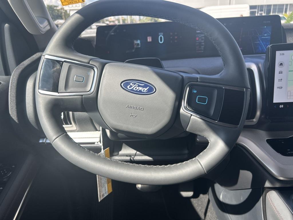 new 2025 Ford Expedition Max car, priced at $69,725