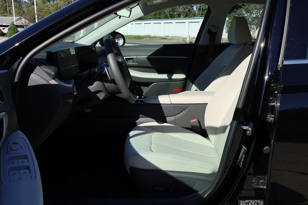 used 2025 Hyundai Sonata car, priced at $22,614