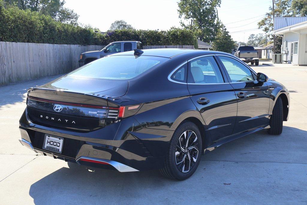 used 2025 Hyundai Sonata car, priced at $22,614
