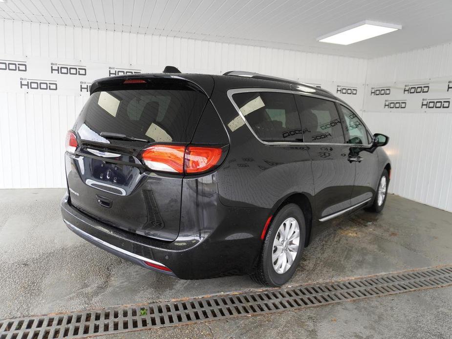 used 2018 Chrysler Pacifica car, priced at $16,525