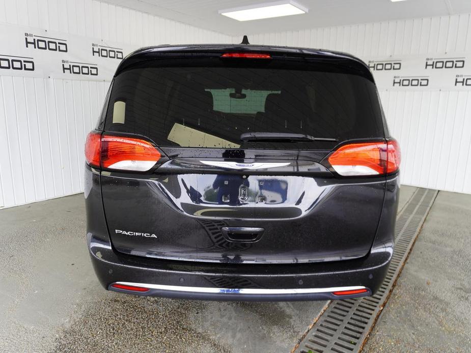 used 2018 Chrysler Pacifica car, priced at $15,995
