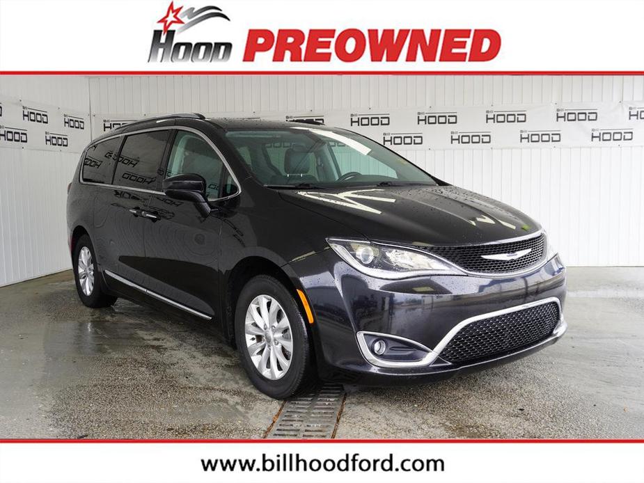 used 2018 Chrysler Pacifica car, priced at $16,525
