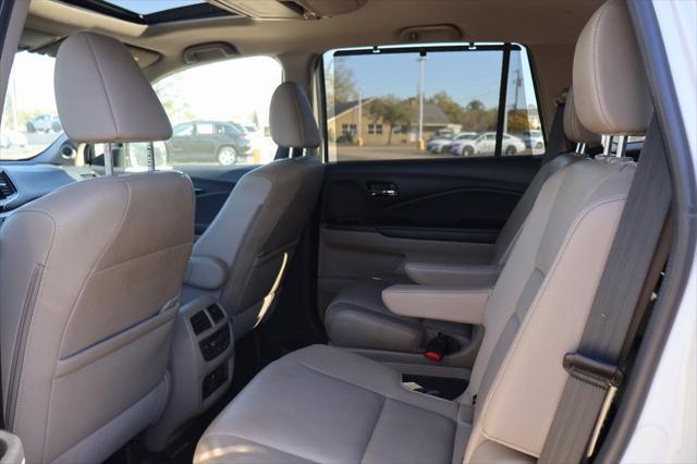 used 2022 Honda Pilot car, priced at $24,311
