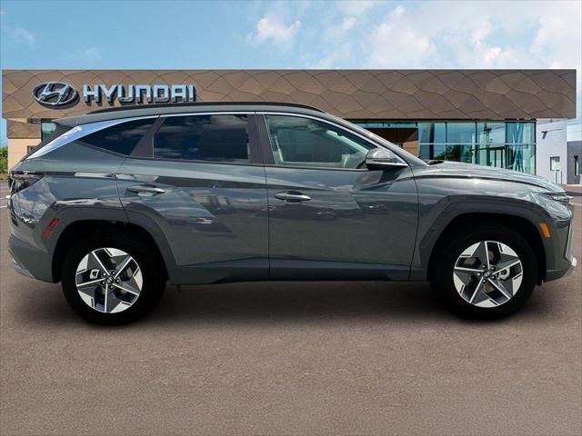 new 2025 Hyundai Tucson car, priced at $35,904