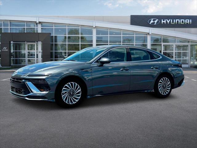 new 2025 Hyundai Sonata Hybrid car, priced at $32,433