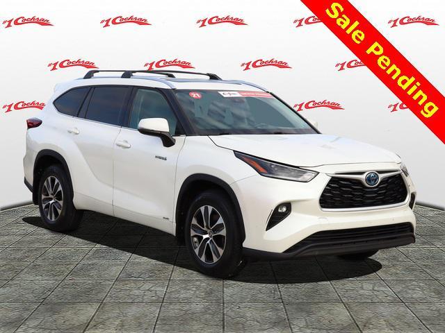 used 2021 Toyota Highlander Hybrid car, priced at $34,105