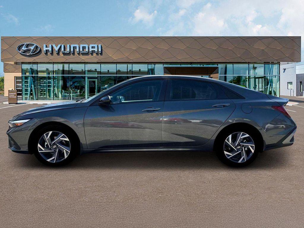 new 2025 Hyundai Elantra car, priced at $28,672