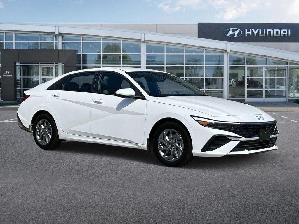 new 2025 Hyundai Elantra car, priced at $28,668