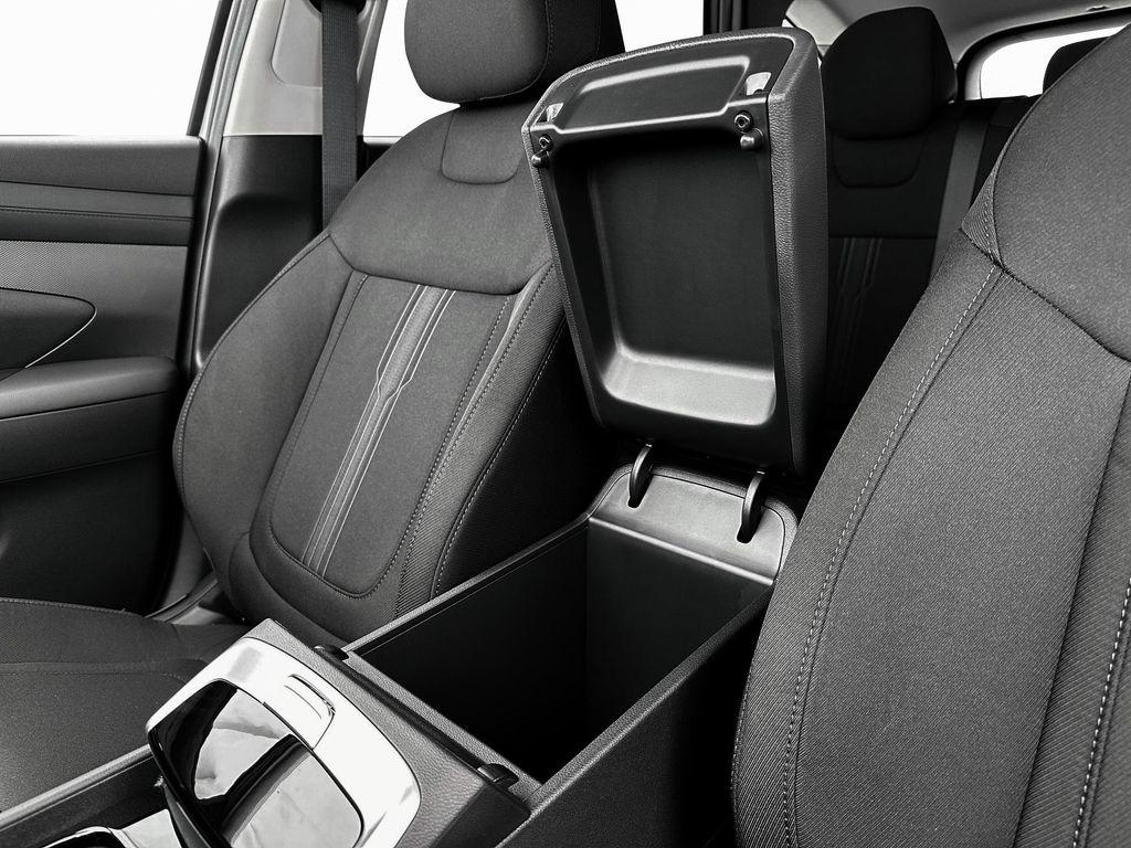 new 2025 Hyundai Tucson car, priced at $32,930