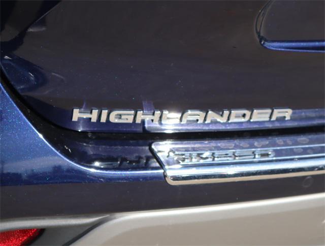 used 2022 Toyota Highlander car, priced at $36,250