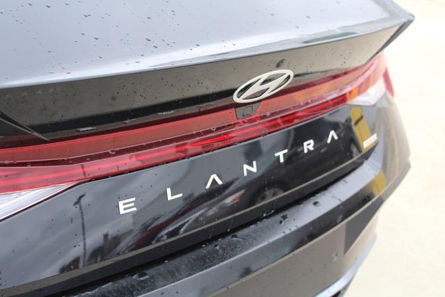 new 2024 Hyundai Elantra car, priced at $29,421
