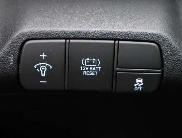 new 2025 Hyundai Elantra car, priced at $28,691