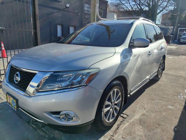 used 2015 Nissan Pathfinder car, priced at $13,995