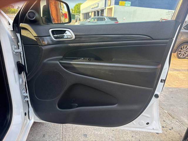 used 2020 Jeep Grand Cherokee car, priced at $16,995