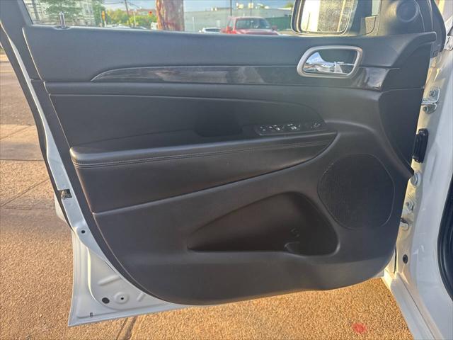 used 2020 Jeep Grand Cherokee car, priced at $16,995