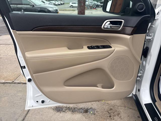 used 2017 Jeep Grand Cherokee car, priced at $15,995
