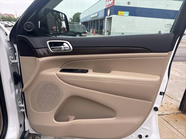 used 2017 Jeep Grand Cherokee car, priced at $15,995