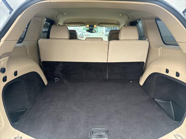 used 2017 Jeep Grand Cherokee car, priced at $15,995