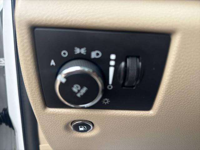 used 2017 Jeep Grand Cherokee car, priced at $15,995