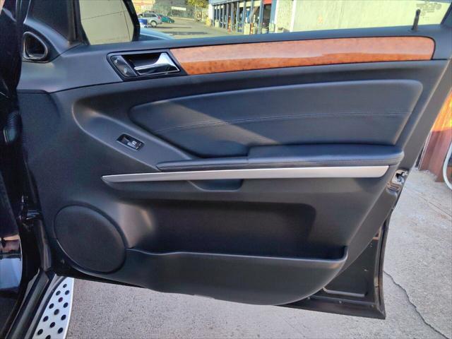 used 2009 Mercedes-Benz M-Class car, priced at $8,044