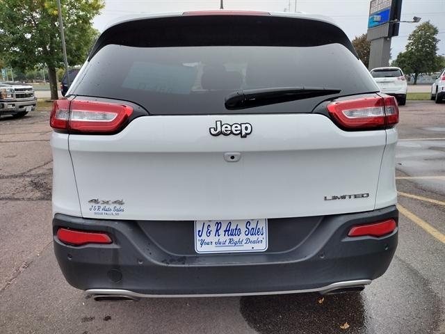 used 2018 Jeep Cherokee car, priced at $19,995