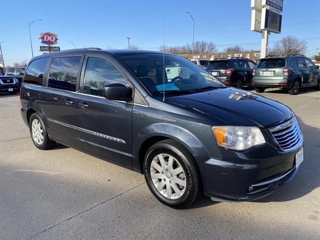 used 2014 Chrysler Town & Country car, priced at $3,995