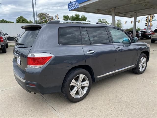 used 2012 Toyota Highlander car, priced at $18,495