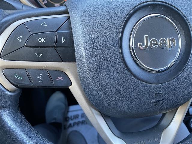 used 2015 Jeep Cherokee car, priced at $12,995