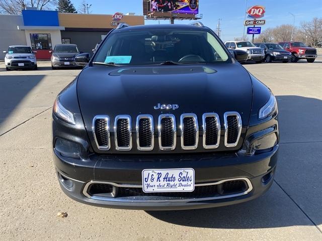 used 2015 Jeep Cherokee car, priced at $12,995