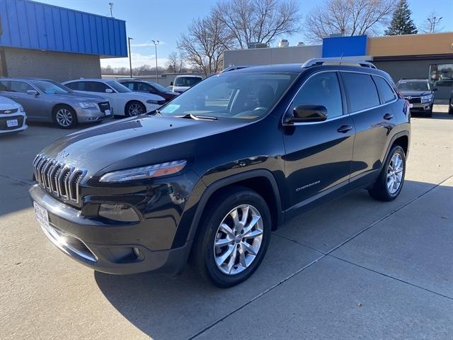 used 2015 Jeep Cherokee car, priced at $12,995