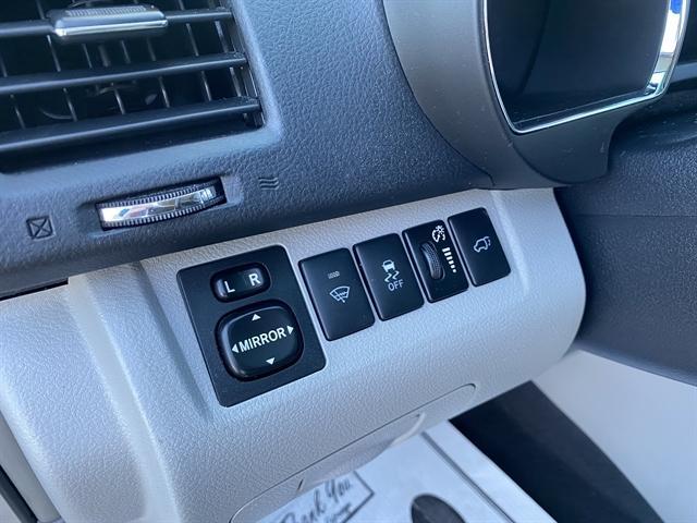 used 2011 Toyota Highlander car, priced at $16,995