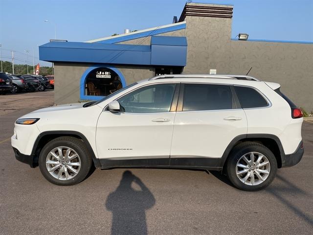 used 2015 Jeep Cherokee car, priced at $11,995