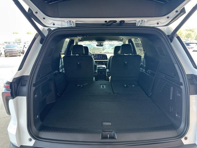 new 2026 Chevrolet Traverse car, priced at $45,319