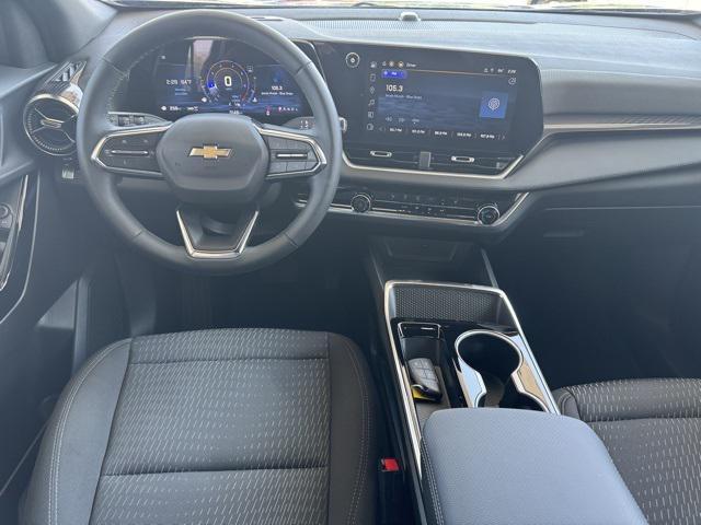 used 2025 Chevrolet Equinox car, priced at $29,299