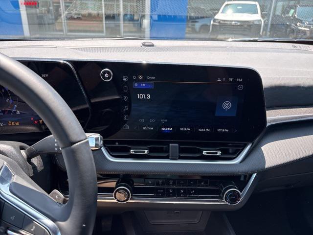 used 2025 Chevrolet Equinox car, priced at $30,500
