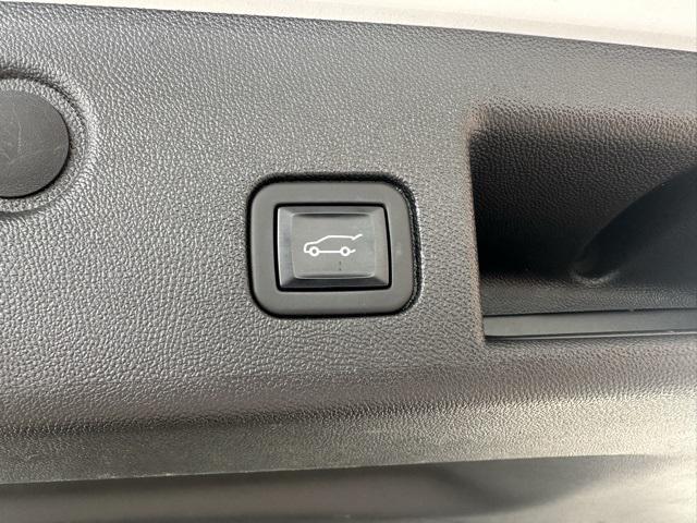 used 2022 Chevrolet Equinox car, priced at $24,200