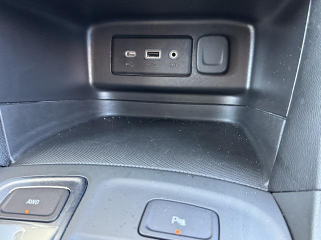 used 2023 Chevrolet Equinox car, priced at $23,900