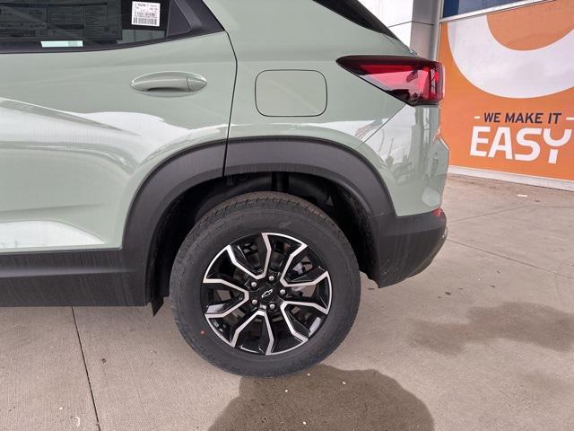 new 2025 Chevrolet TrailBlazer car, priced at $28,657