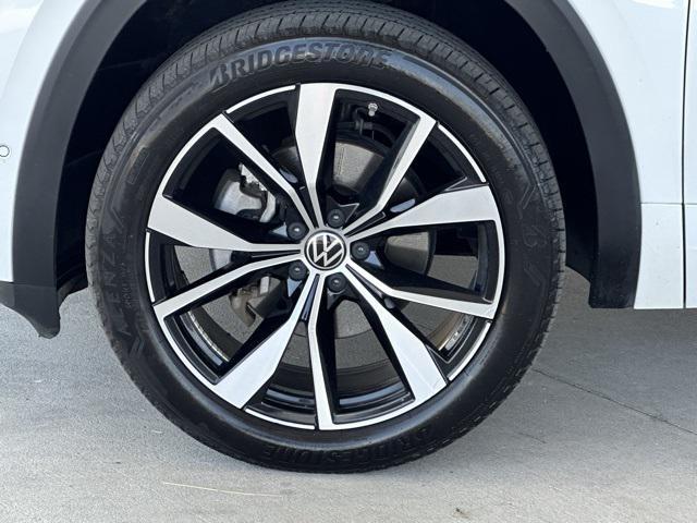 used 2024 Volkswagen Atlas Cross Sport car, priced at $35,000