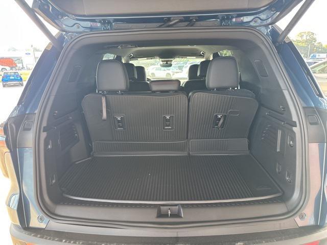 new 2026 Chevrolet Traverse car, priced at $50,347