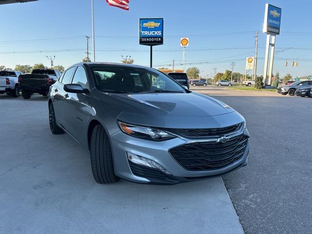 new 2025 Chevrolet Malibu car, priced at $29,625