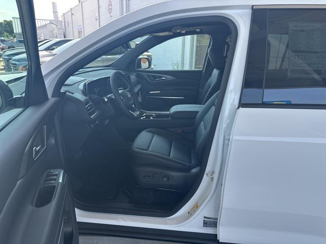 new 2026 Chevrolet Traverse car, priced at $47,981