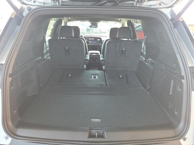 new 2026 Chevrolet Traverse car, priced at $45,438