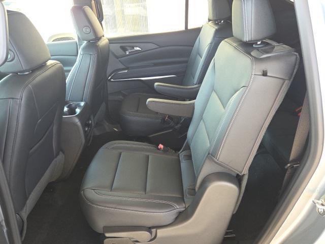 new 2026 Chevrolet Traverse car, priced at $45,438
