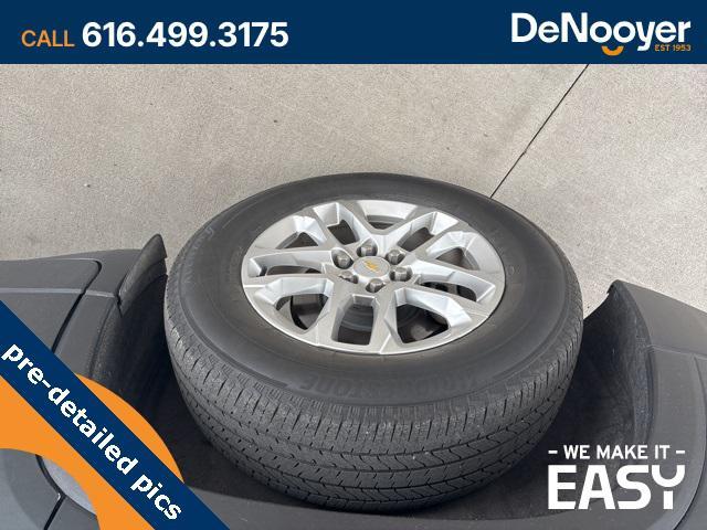 used 2021 Chevrolet Traverse car, priced at $28,300