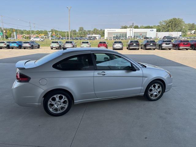 used 2009 Ford Focus car, priced at $5,000
