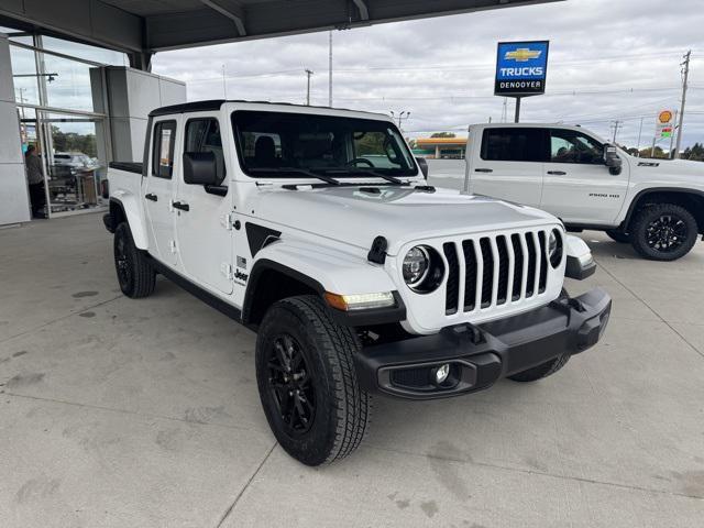 used 2023 Jeep Gladiator car, priced at $32,000