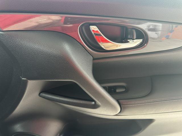 used 2020 Nissan Rogue car, priced at $17,500