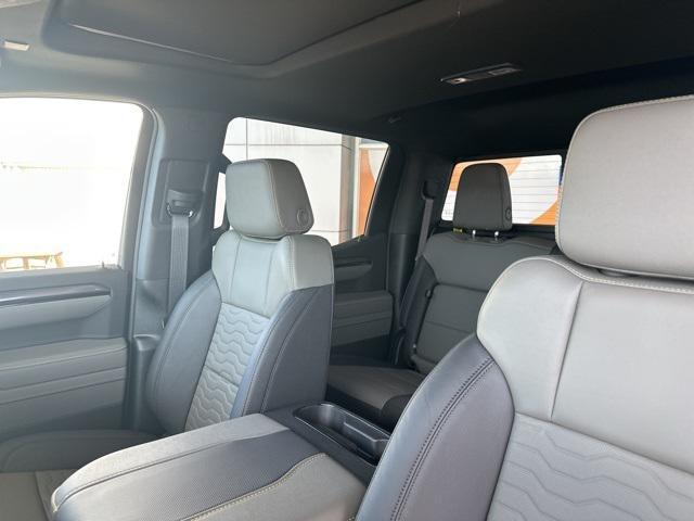 new 2025 Chevrolet Silverado 1500 car, priced at $72,801